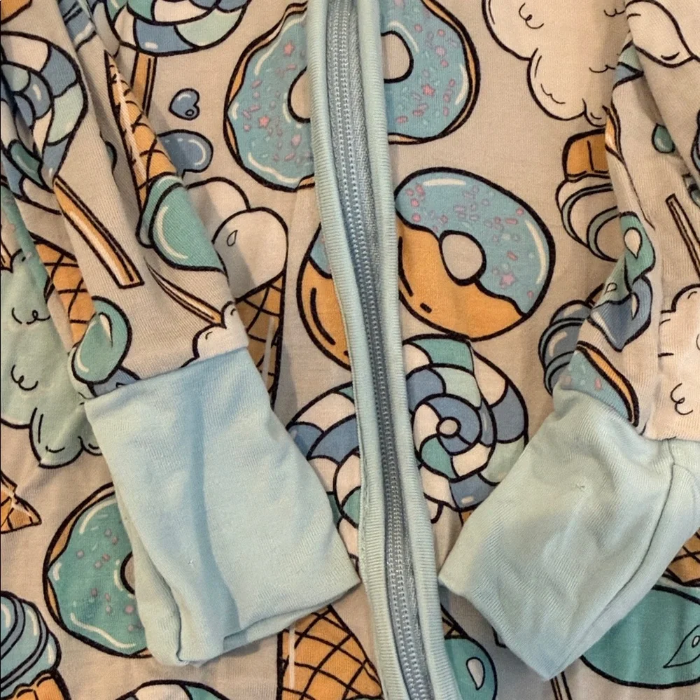 Little sleepies blue sweet treats zippy